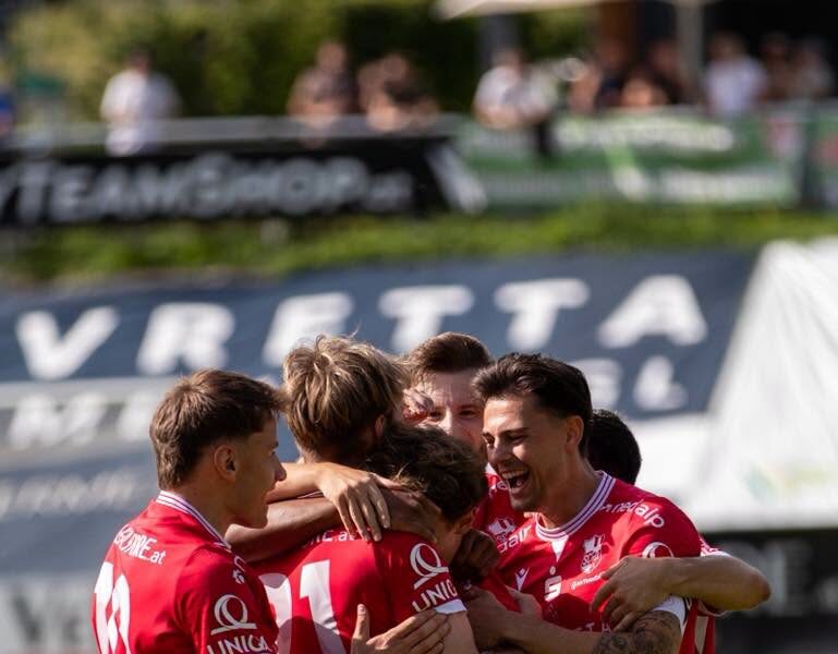 Wir siegen schon wieder in der Velly Arena und sind weiter auf Platz eins in der RLW Tabelle!